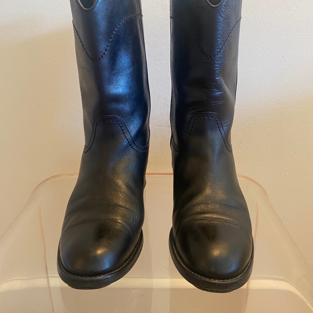 CHANEL
Interlocking CC Logo Leather Moto Boots - Picture 6 of 11
